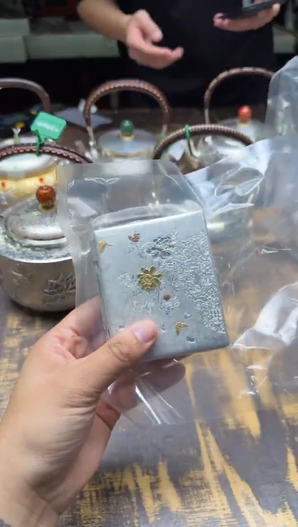 火**2呆坐&艺林堂錾刻嵌金无相烟盒