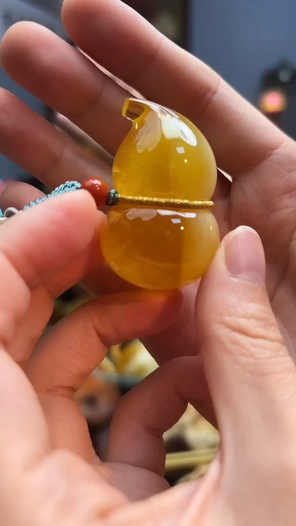 琥珀颈饰未镶嵌吊坠