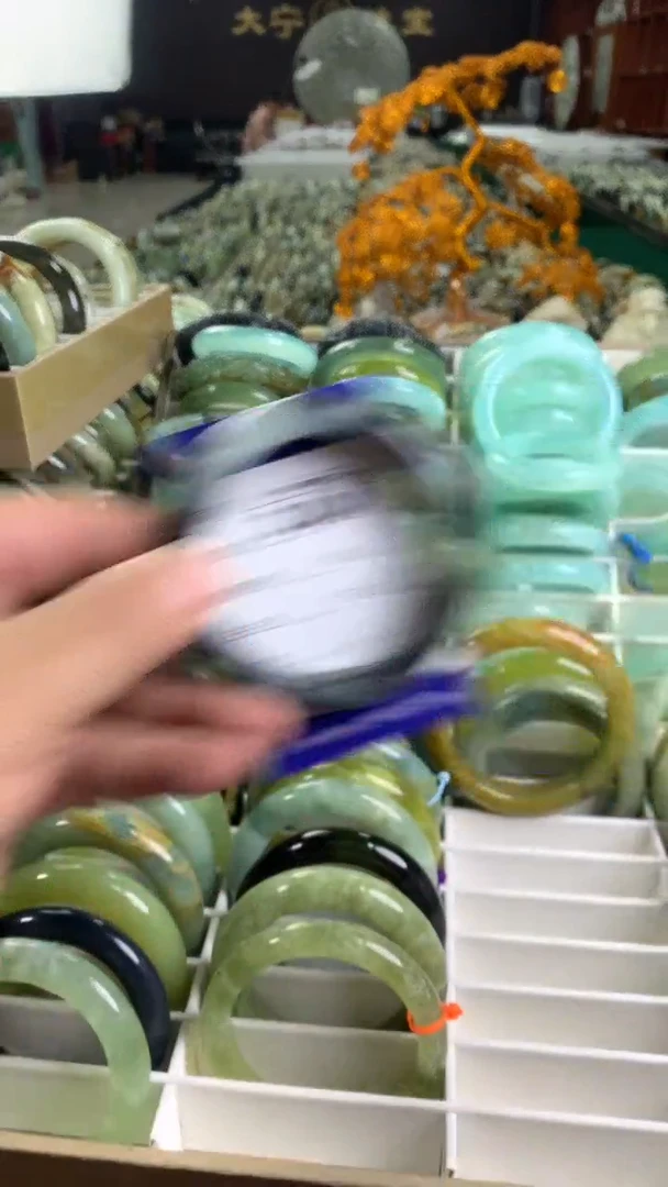 未镶嵌蛇纹石玉手镯2708