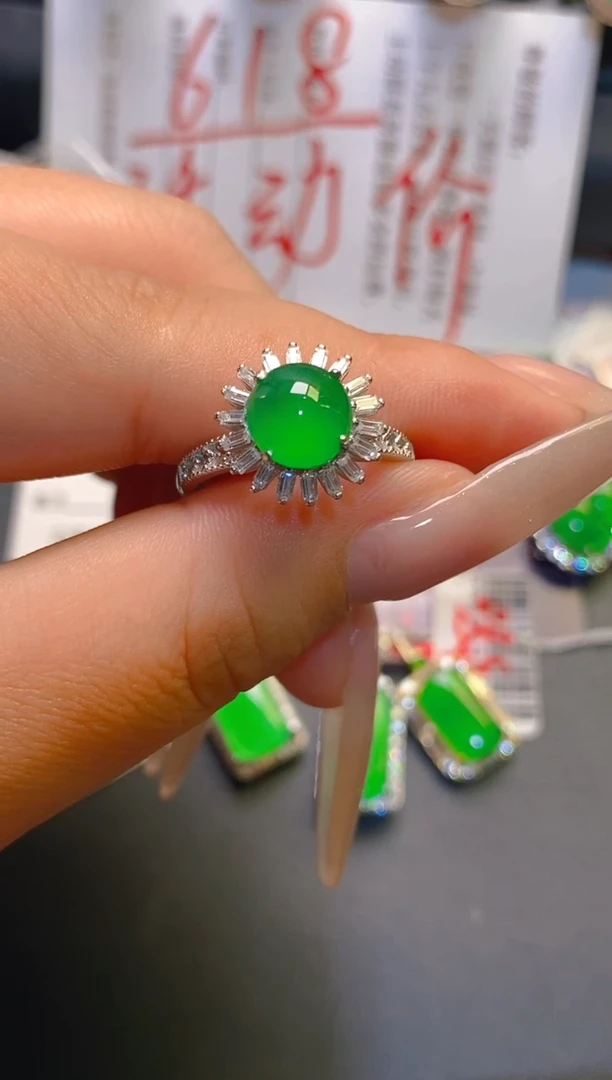 翡翠银S925镶嵌耳饰天然
