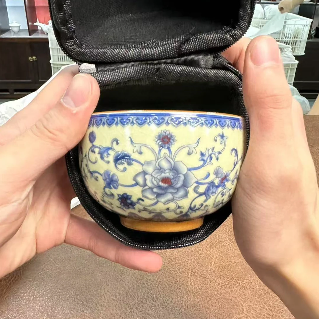 青花缠枝莲主人杯杯底带铜钱【带包】