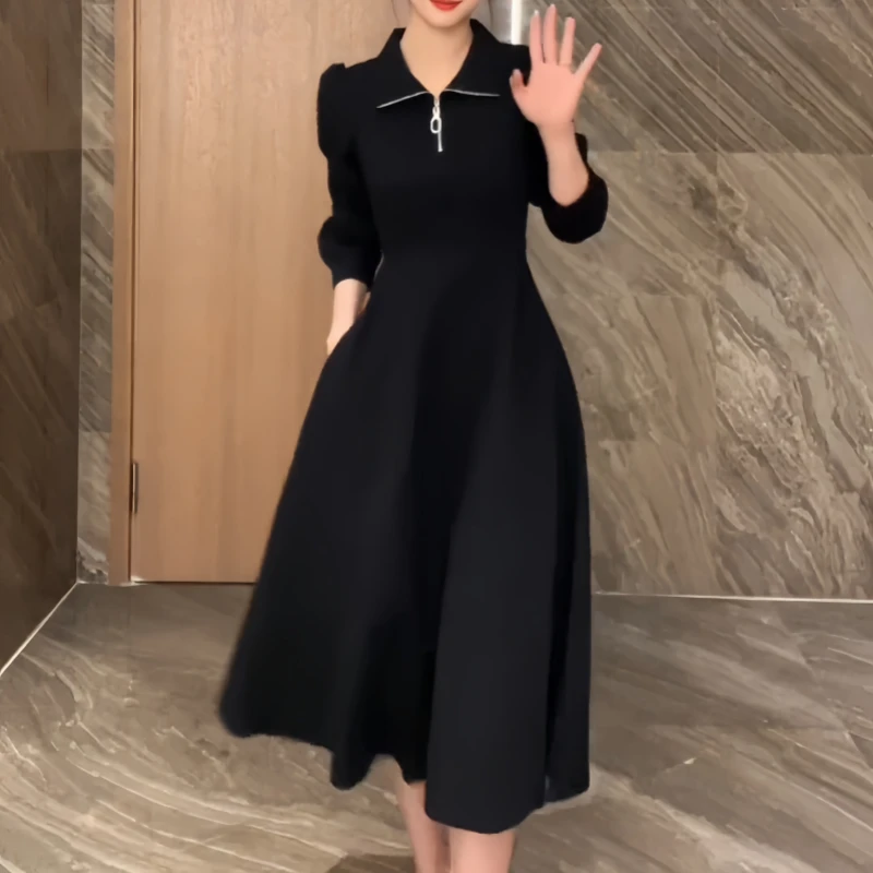 法式轻奢风优雅连衣裙设计感小黑裙子polo领显瘦收腰拉链中长裙子