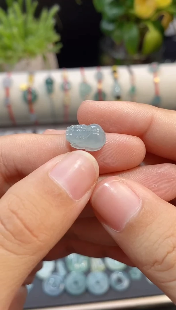 翡翠裸石斐翡翠貔貅