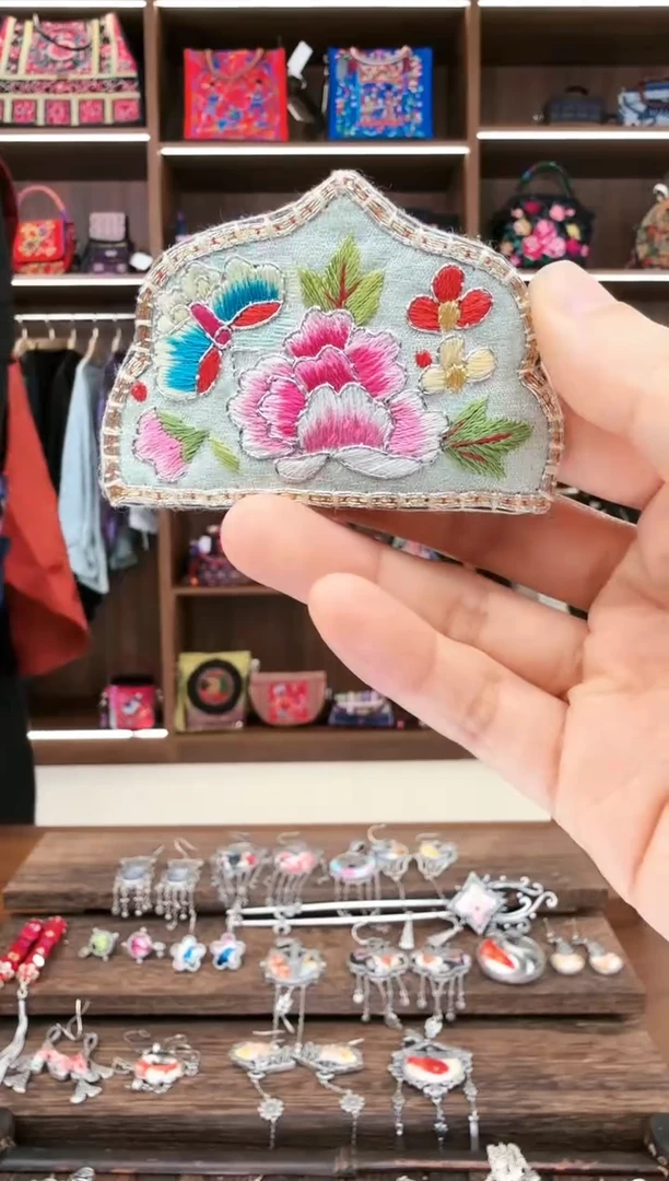 【闪购商品】织绣89蚩梦苗族古绣