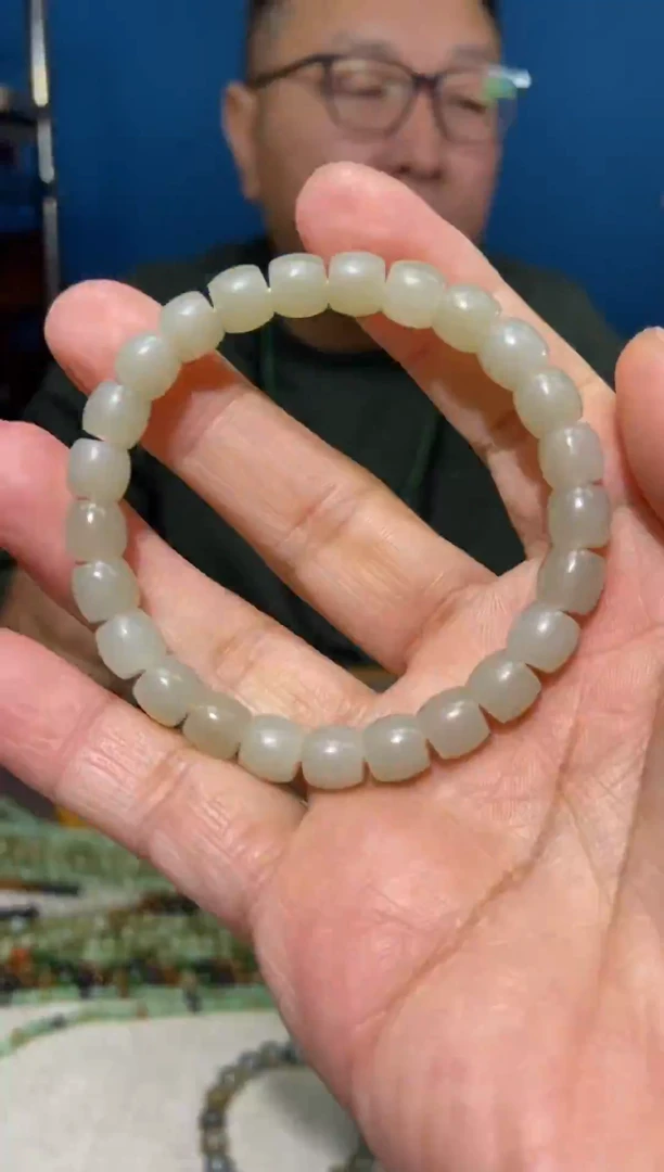 未镶嵌手链和田玉颜色多样性发货拍一发一