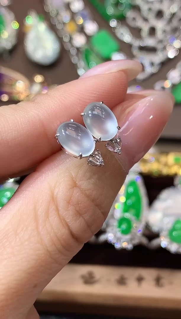 18K金镶嵌翡翠耳饰D27