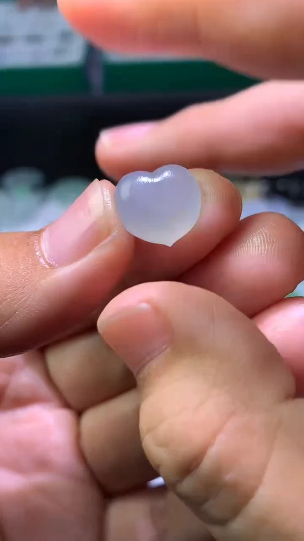 未镶嵌定制翡翠毛货