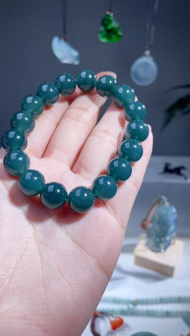 【闪购商品】翡翠颈饰未镶嵌天然A货翡翠手串