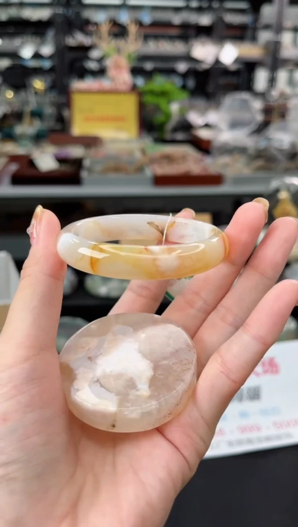 【闪购商品】石英质玉手镯未镶嵌53圈口（不退不换）1234603