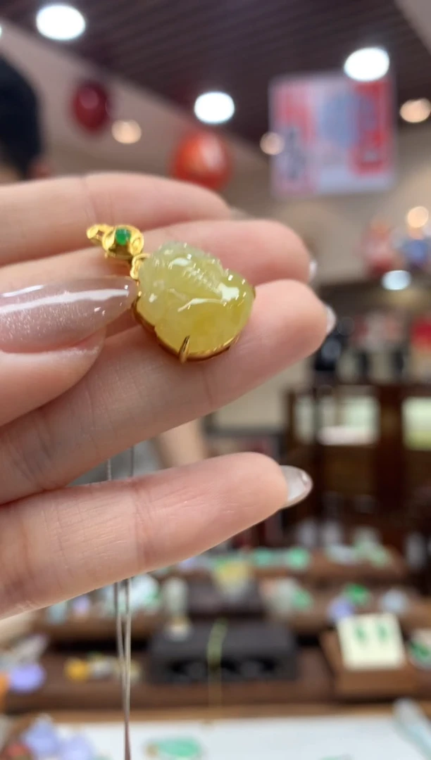 【闪购商品】翡翠吊坠(不含链)18K金镶嵌貔貅