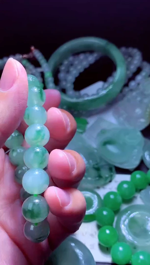 未镶嵌定制翡翠张*#翡翠毛货定制