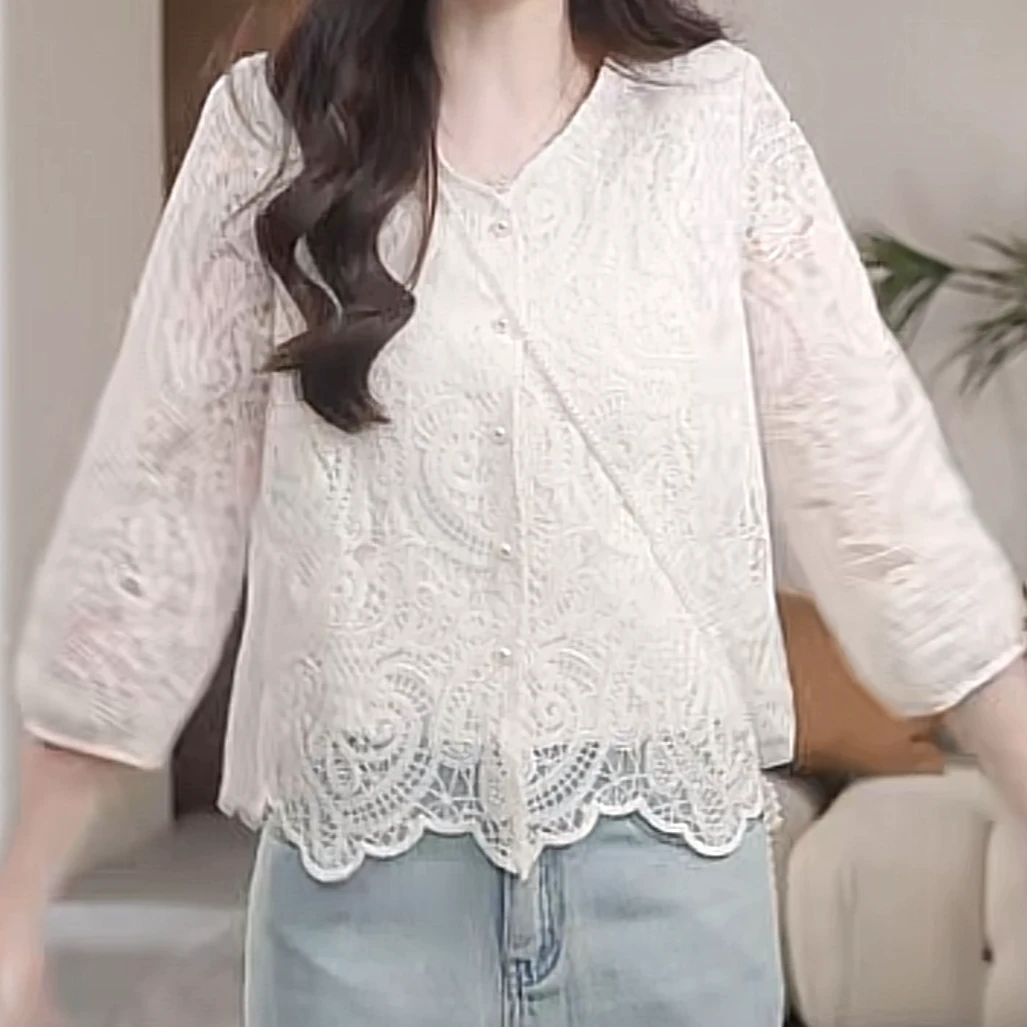 V领蕾丝提花衬衫2025春季新款重工宽松百搭上衣13649