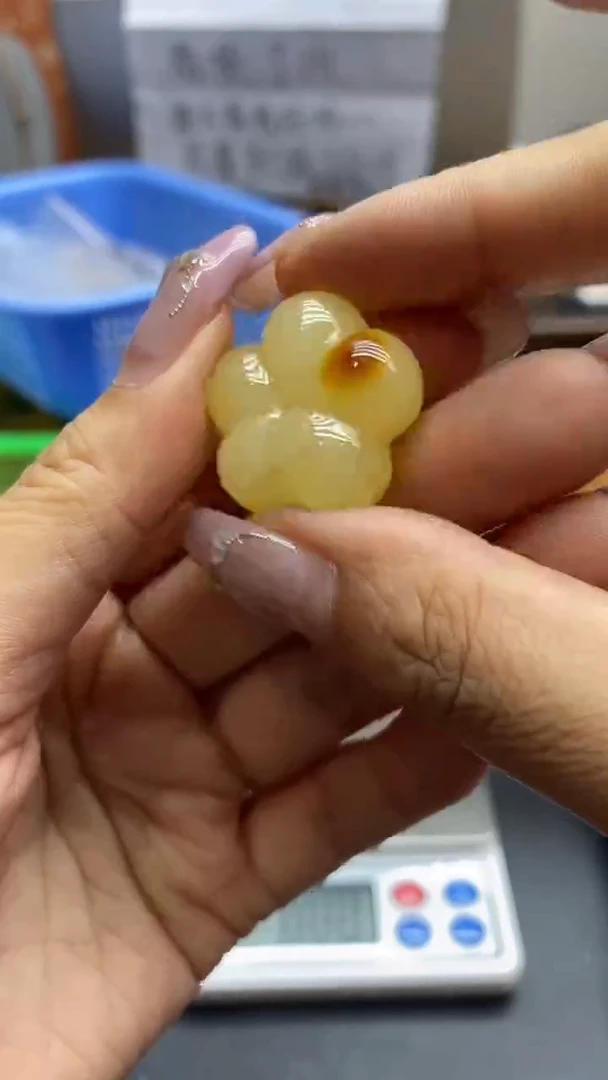 琥珀未镶嵌珠宝奇石1328