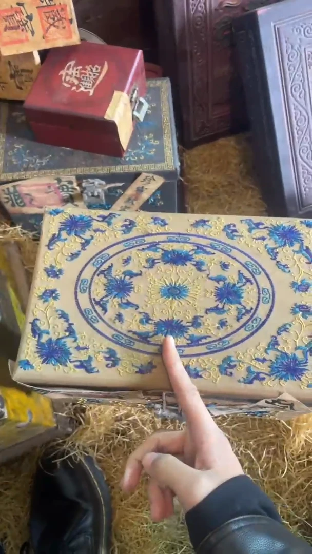 香榧木（1个闷包卡其色圆圈长方盒子）