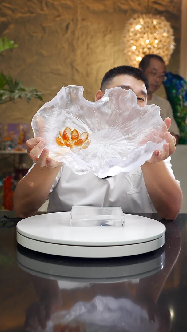 设计款荷叶果盘摆件