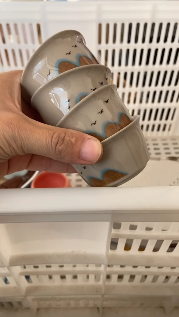 杯子瓷无运费险有瑕疵的摄影的产品有使用过的痕迹有点脏介意勿拍