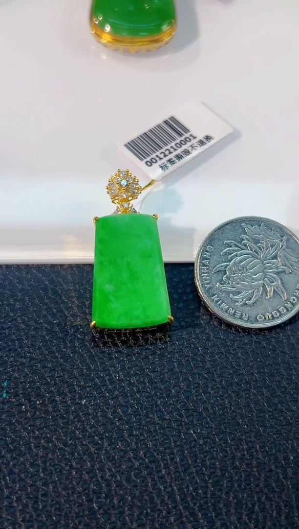 颈饰未镶嵌翡翠 缅料A货/支持复检/一件