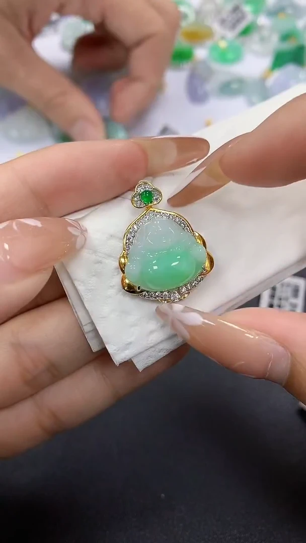 颈饰银S925镶嵌翡翠a货假一赔三支持复检百元上9元证书费自理