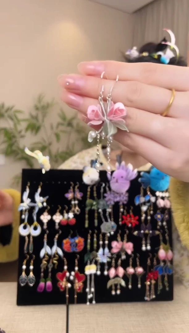 刺绣峰*缠花粉色玫瑰花耳环