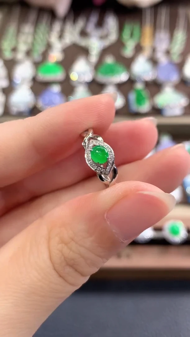 18K金镶嵌戒指翡翠b46多样性一件发货