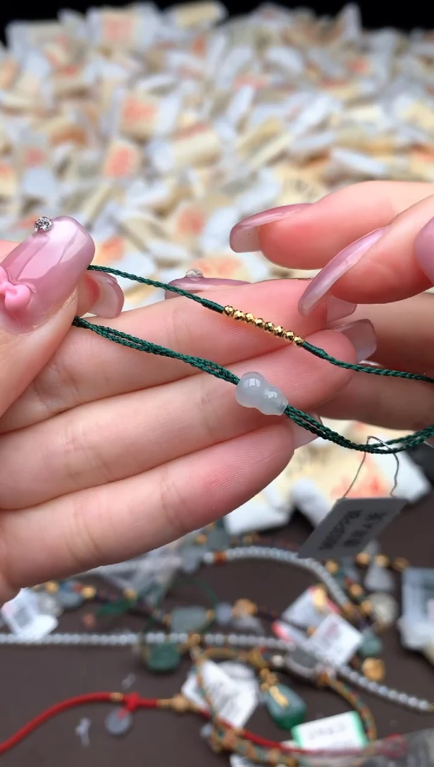 【闪购商品】翡翠挂件未镶嵌—