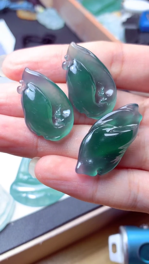 颈饰未镶嵌翡翠宁*白天然A货翡翠