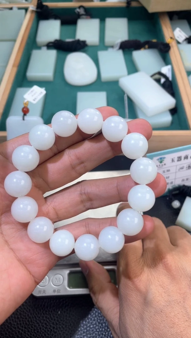 未镶嵌手链和田玉手串卡15