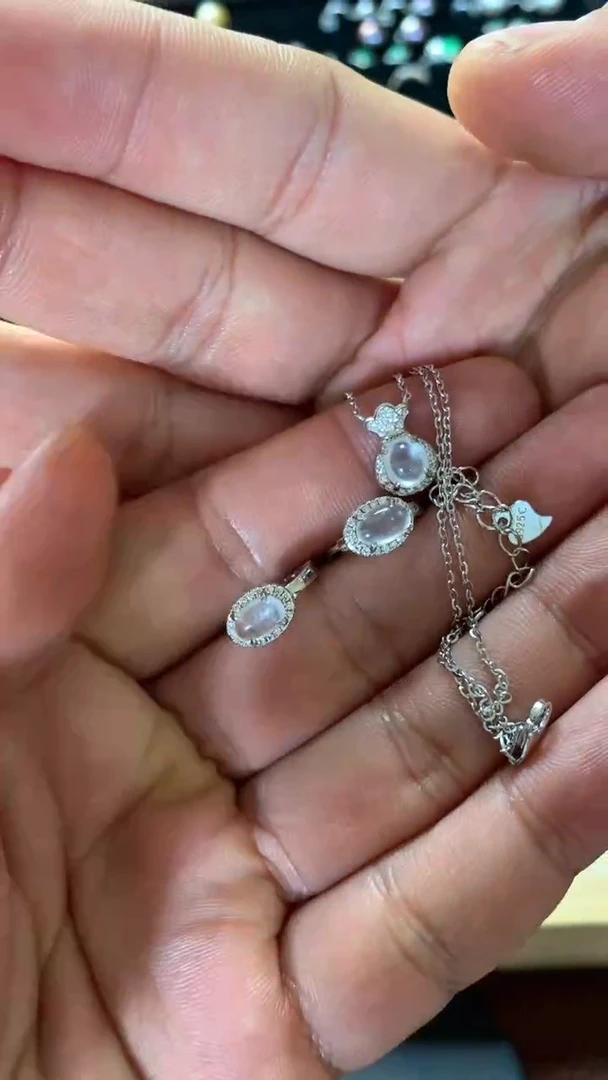 颈饰未镶嵌翡翠包*果项链