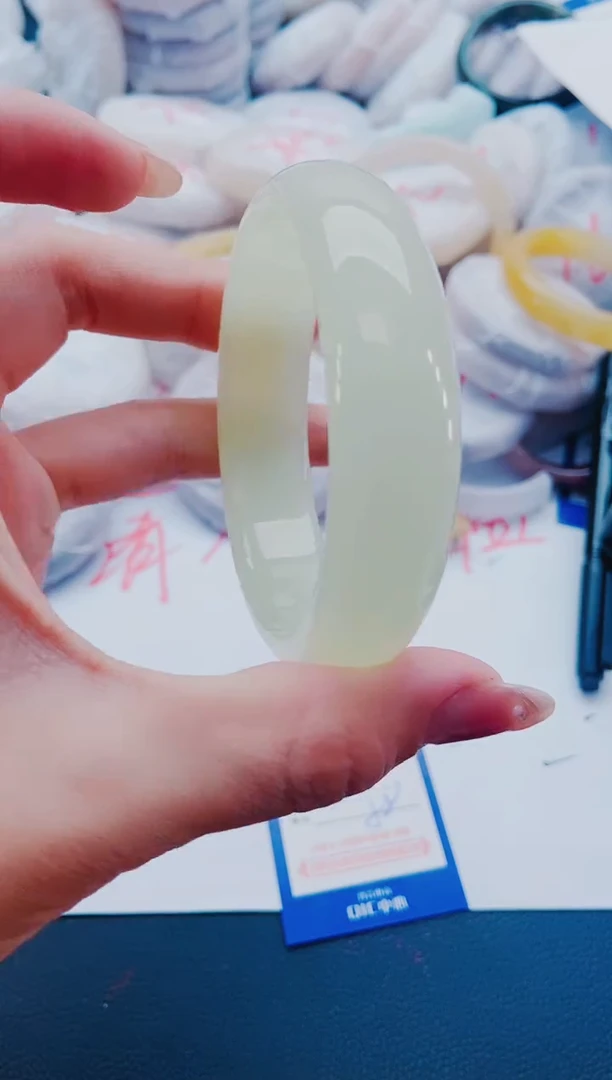 未镶嵌手镯石英质玉J65-59-60
