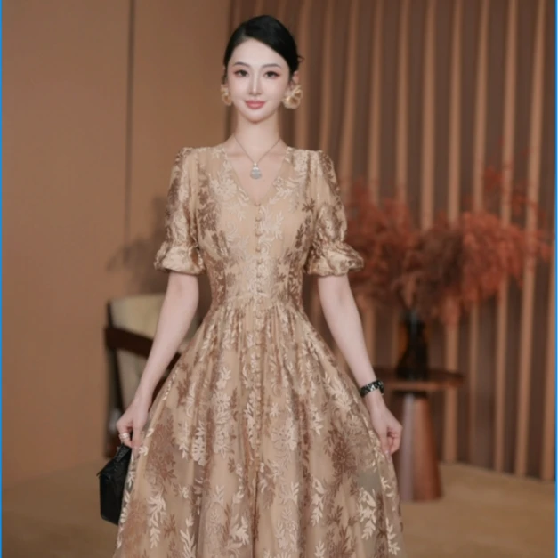 东东定制【留洋千金】25年夏装重工时尚轻奢显瘦百搭连衣裙