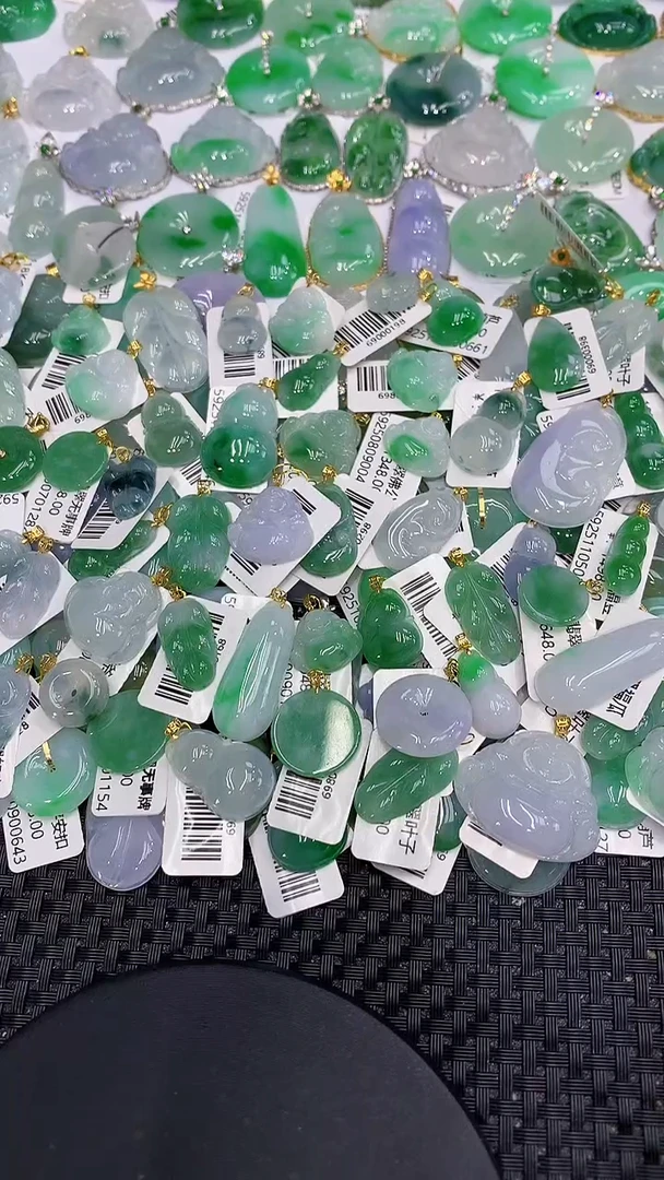 颈饰未镶嵌翡翠111111111