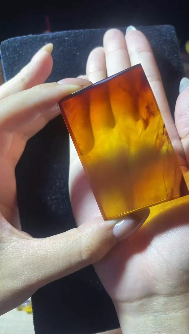 【闪购商品】蓝珀珠宝奇石未镶嵌46牌