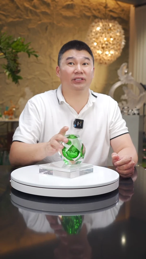 琉璃手工艺品福利绿色切面香薰瓶