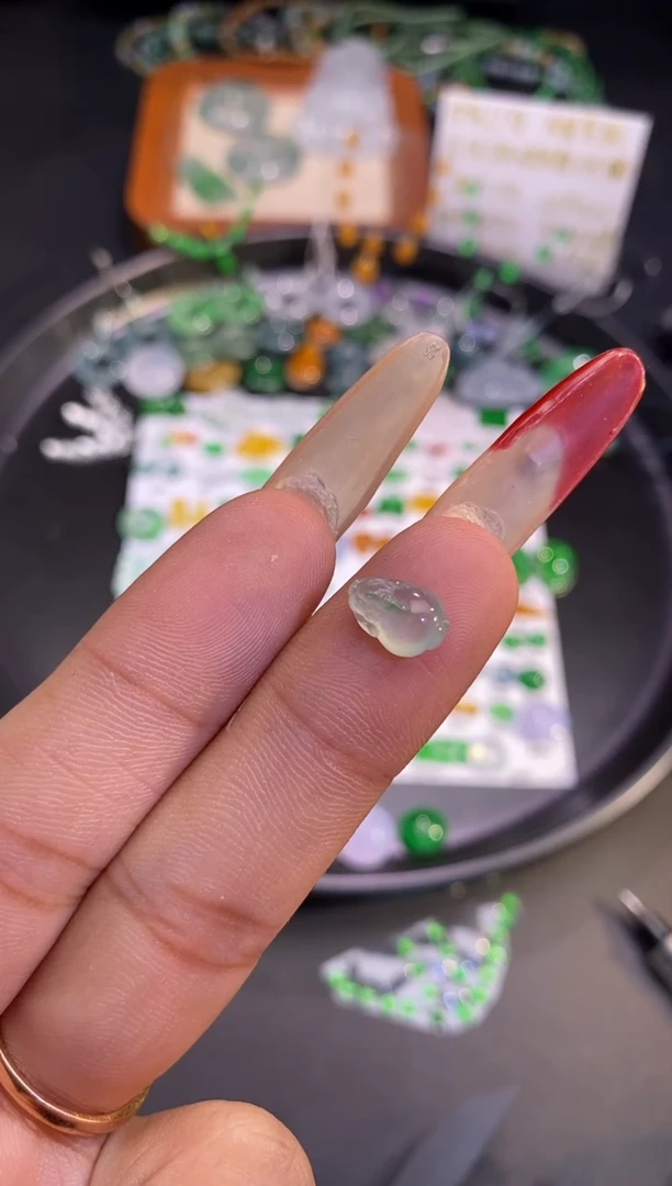 【闪购商品】翡翠挂件未镶嵌金蟾