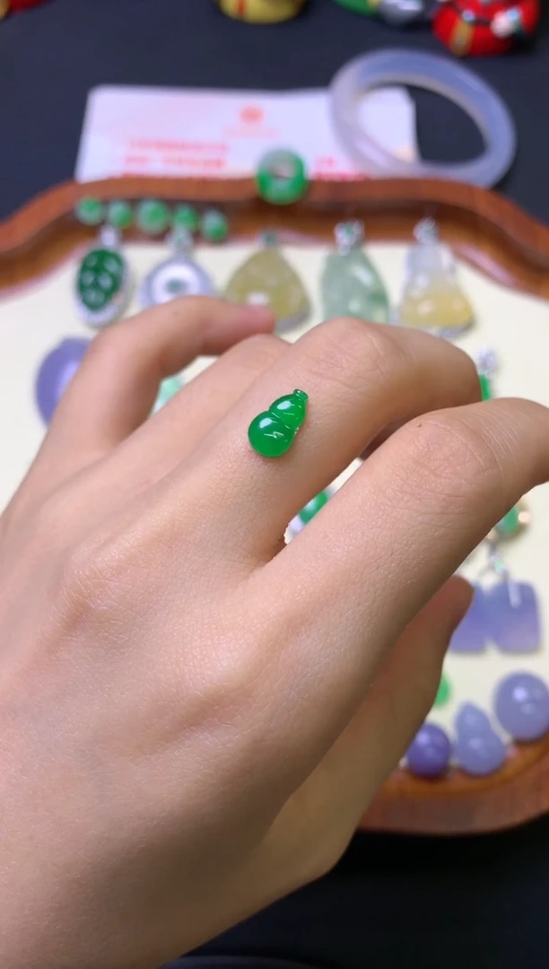 定制翡翠未镶嵌裸石（镶嵌定制）