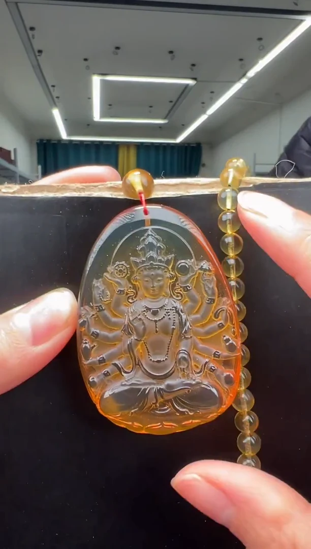 琥珀颈饰未镶嵌吊坠