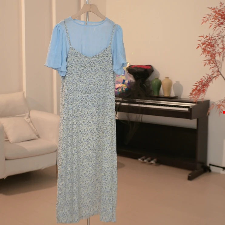 G391 舒适透气上衣+碎花吊带裙两件套 5349