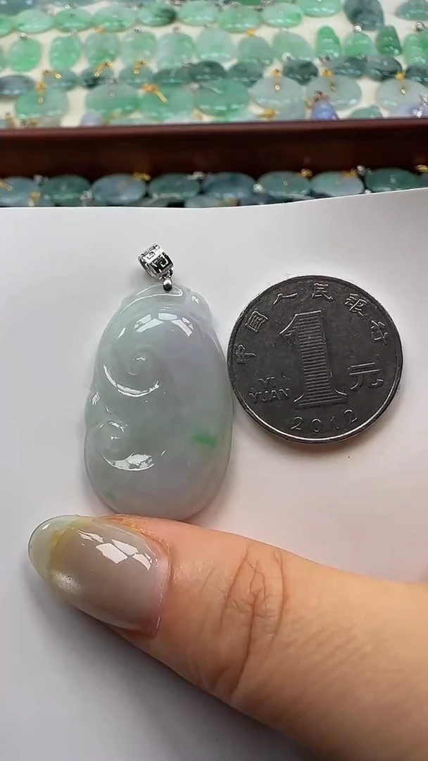 翡翠18K金镶嵌吊坠(不含链)如意