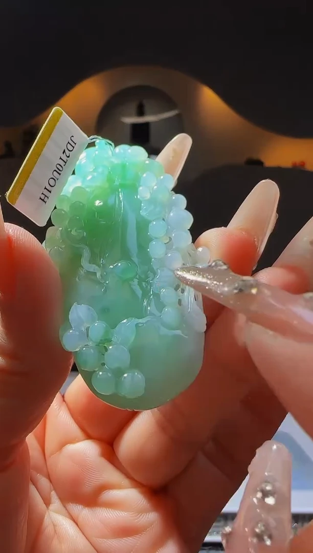 【闪购商品】定制翡翠未镶嵌Q03643翡翠毛货