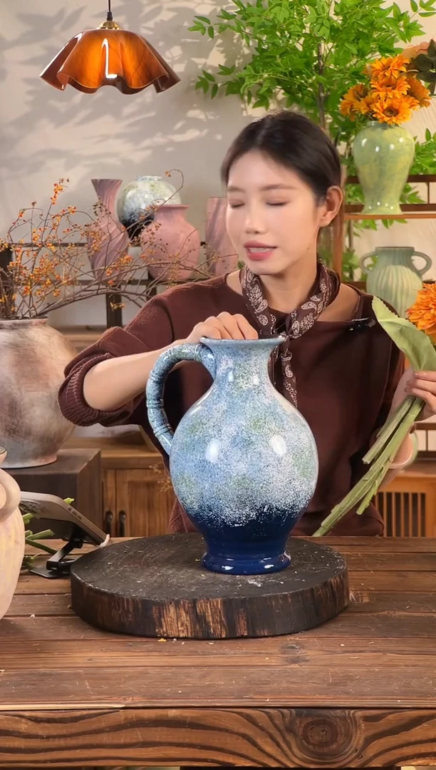 蔚蓝海岸-大肚提壶