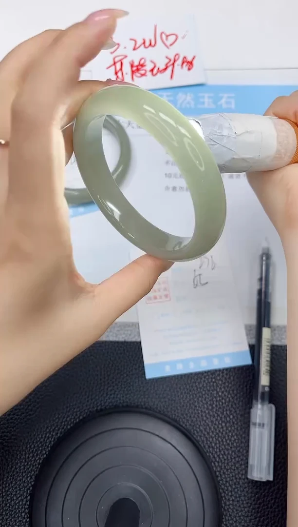 石英质玉手镯未镶嵌276-65