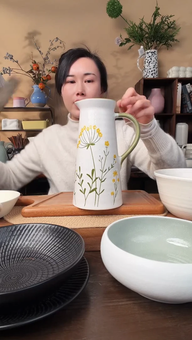 手绘花麻点水壶微瑕