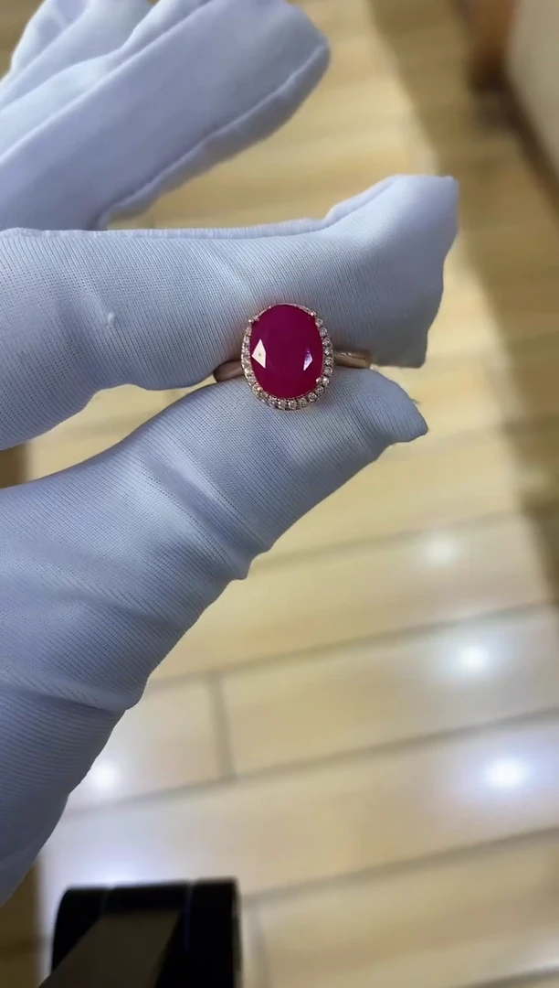 【闪购商品】红宝石戒指银S925镶嵌........