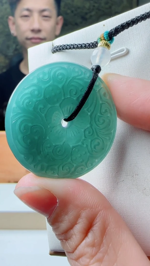 【闪购商品】翡翠颈饰未镶嵌花扣多样性随机发其一