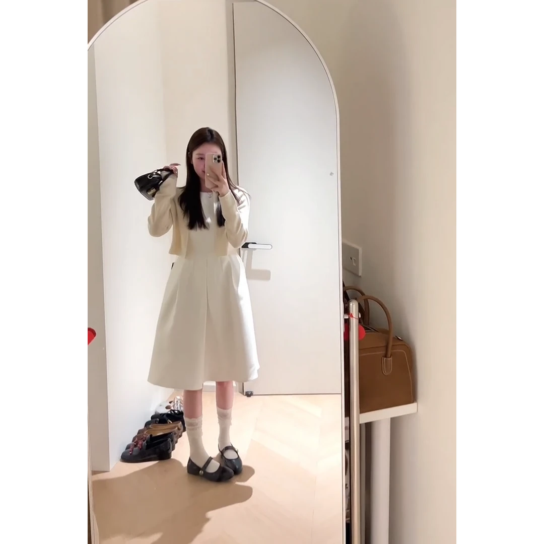 INS CEC韩系千金感穿搭白色无袖背心连衣裙女气质高级感收腰a字裙