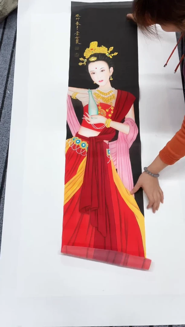 精品国画人物作品绢布