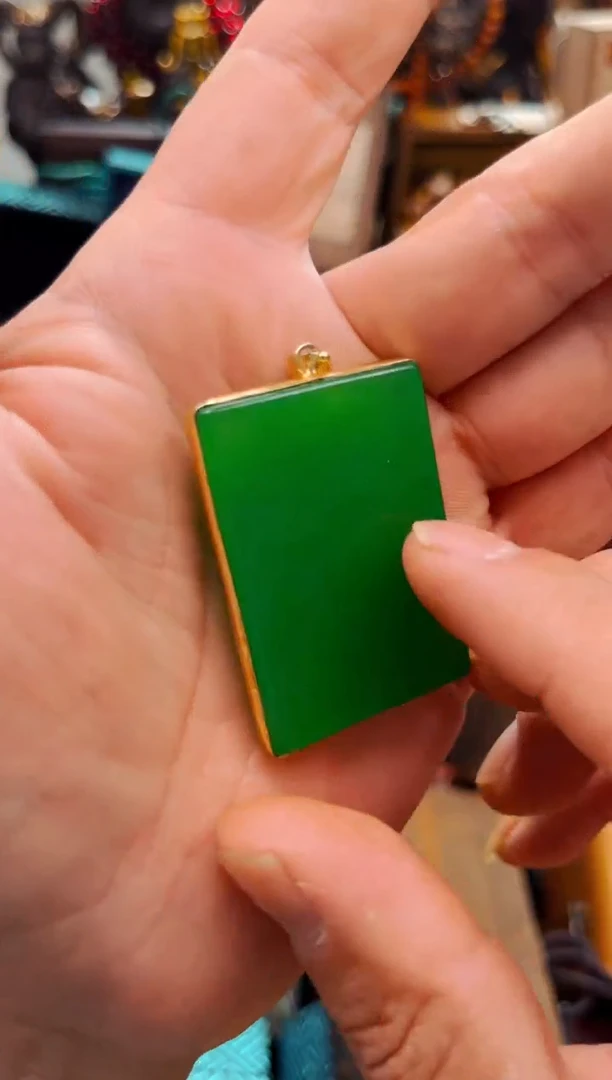 翡翠未镶嵌颈饰安哥精品精选链接A26