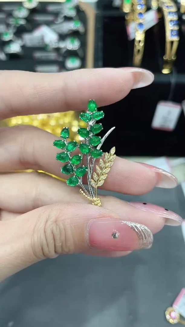 吊坠18K金镶嵌祖母绿吊坠