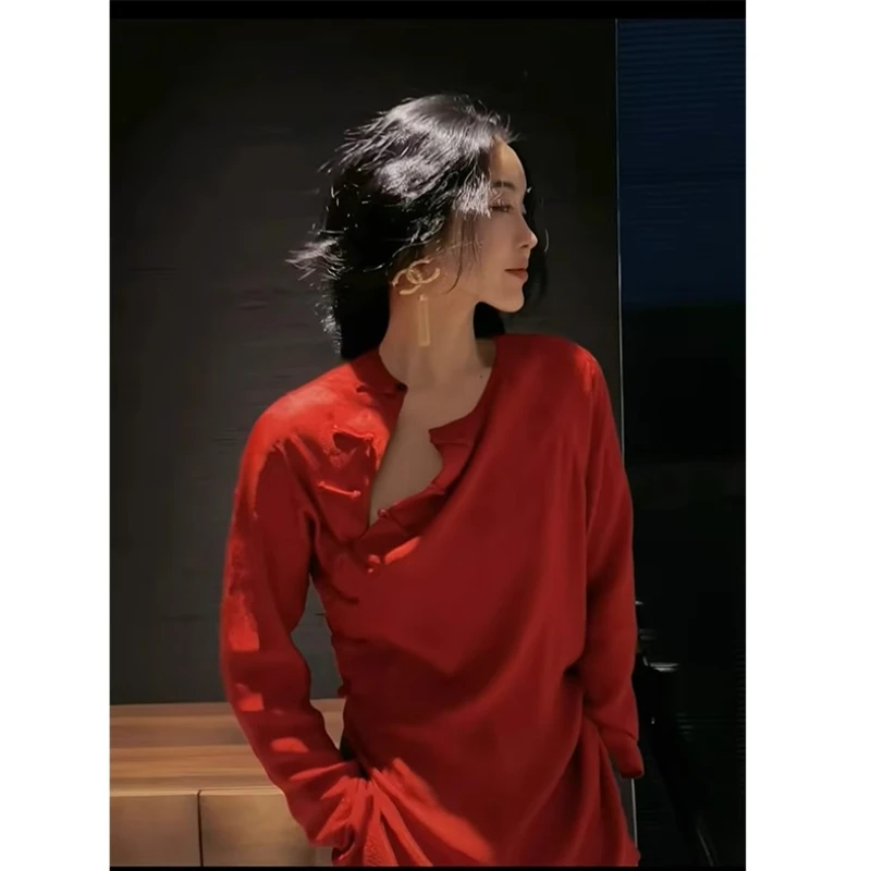 满眼都是品调！新中式国风衬衣不规则红色提花盘扣收腰衬衫女春季