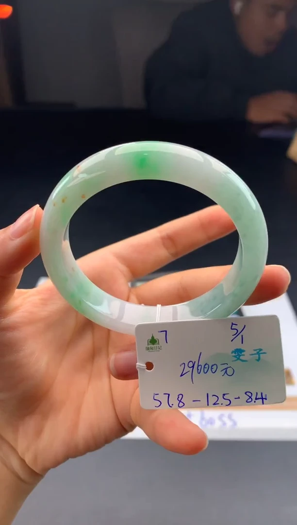 未镶嵌手镯翡翠翡翠自带#送人#，假一赔三